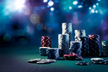 kuy138 live casino roulette table with professional dealer